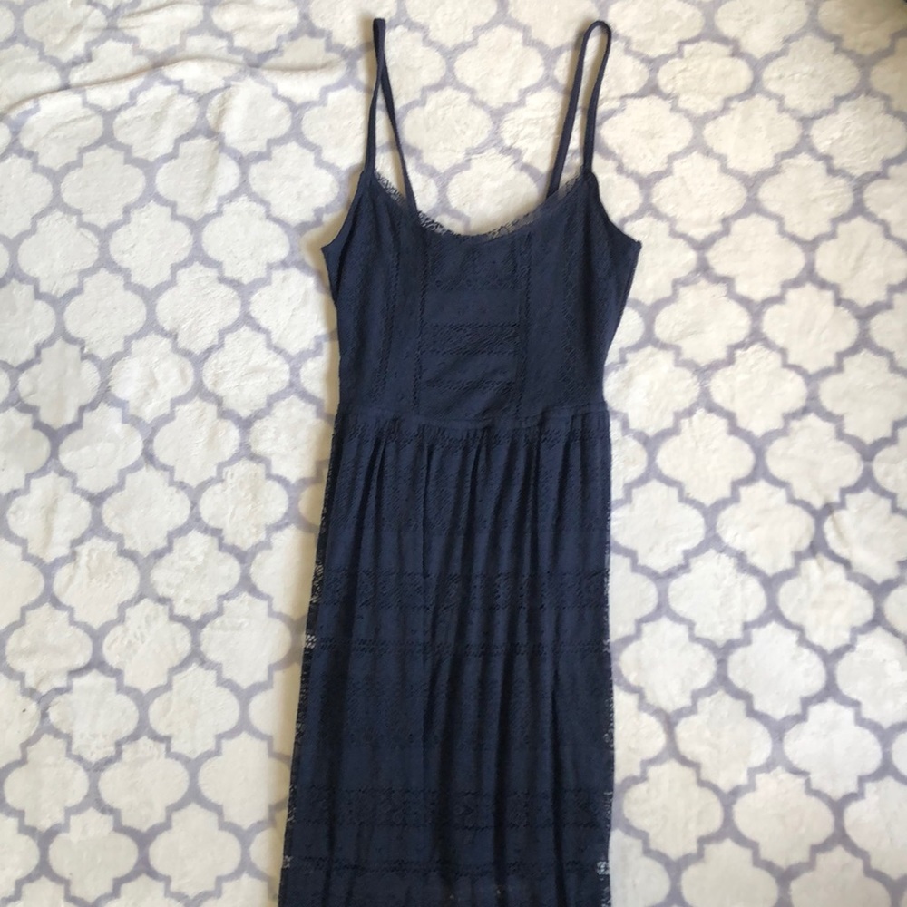 HOLLISTER Lace maxi dress